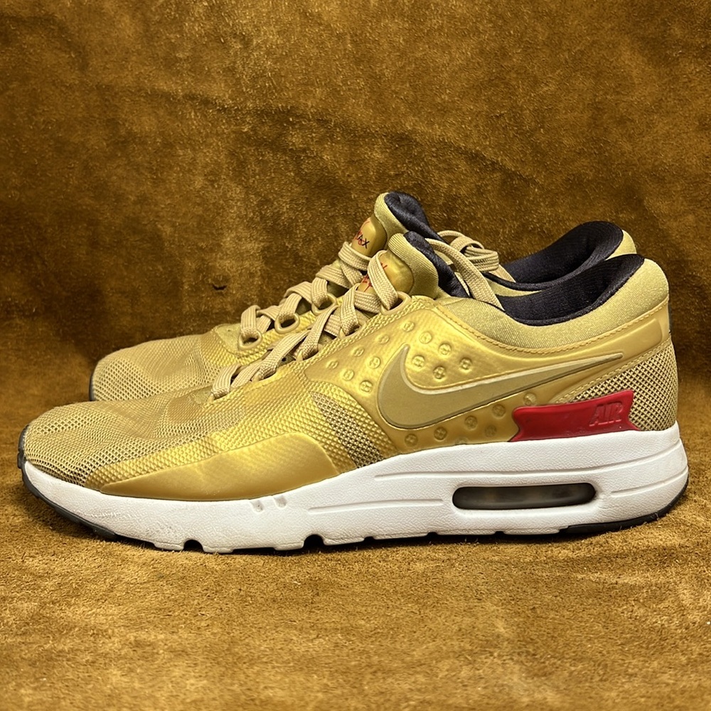 Women’s Nike Air Max Zero